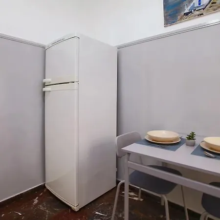 Renovated Apt-3min From Metro Station Athen
